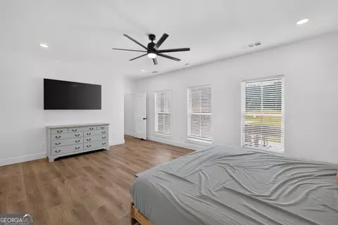 Bedroom - 1475 Storey Ln, Jefferson, GA 30549 photo 11 of 13
