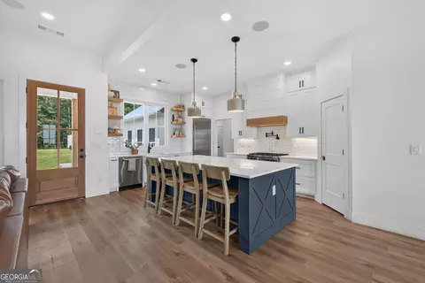 Kitchen - 1475 Storey Ln, Jefferson, GA 30549 photo 1 of 6