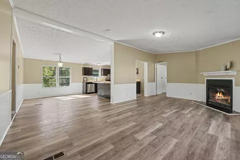 Living - 149 Pine Ridge Pl, Nicholson, GA 30565 photo 1 of 3