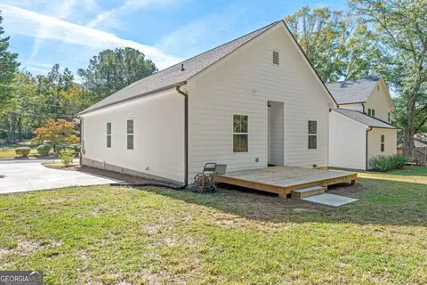 Exterior - 129 E 5th St, Monroe, GA 30655 photo 4 of 4