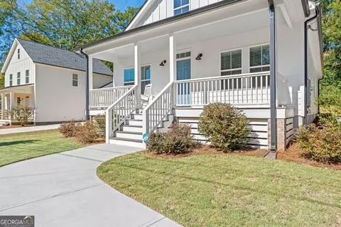Exterior - 129 E 5th St, Monroe, GA 30655 photo 3 of 4