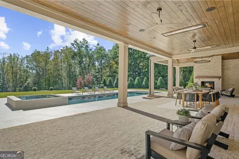 Exterior - 615 Hickory Flat Rd, Milton, GA 30004 photo 13 of 17
