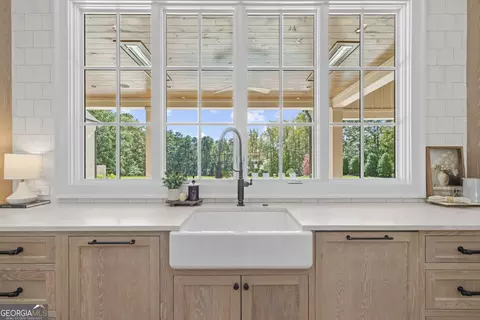 Kitchen - 615 Hickory Flat Rd, Milton, GA 30004 photo 4 of 5