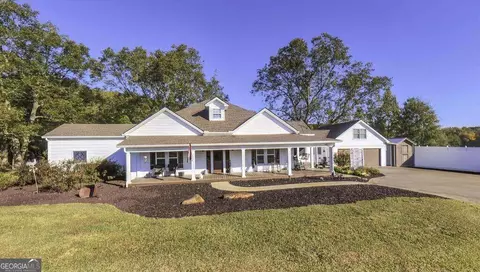 Exterior - 1035 W Ferry Rd, Franklin, GA 30217 photo 1 of 4