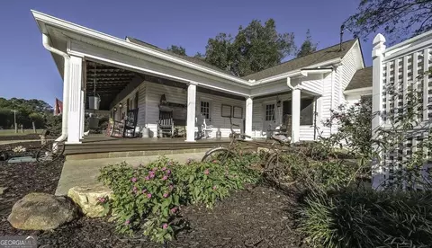 Exterior - 1035 W Ferry Rd, Franklin, GA 30217 photo 2 of 4