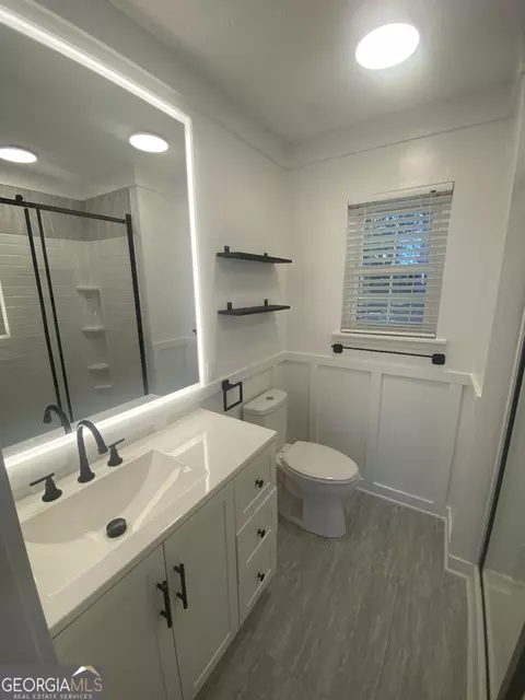 Bath - 2839 E Mount Tabor Cir, Duluth, GA 30096 photo 2 of 4