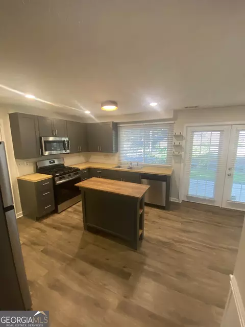 Kitchen - 2839 E Mount Tabor Cir, Duluth, GA 30096 photo 3 of 4