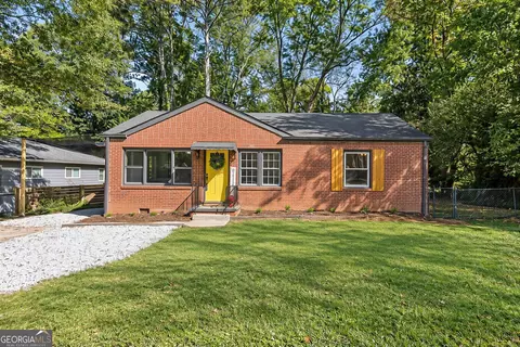 936 S Columbia Dr, Decatur, GA 30030