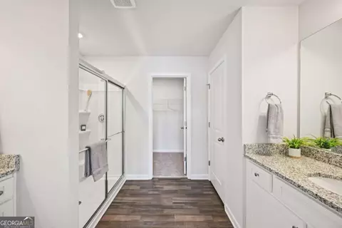 Entry Way - 1505 Barlow Rd, Lithonia, GA 30058 photo 8 of 10