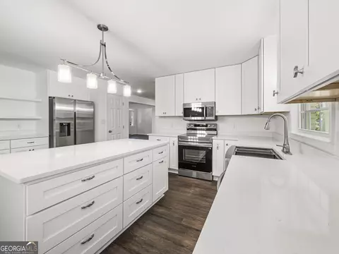 Kitchen - 19 Sims Rd, Winder, GA 30680 photo 3 of 6