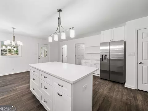 Kitchen - 19 Sims Rd, Winder, GA 30680 photo 4 of 6