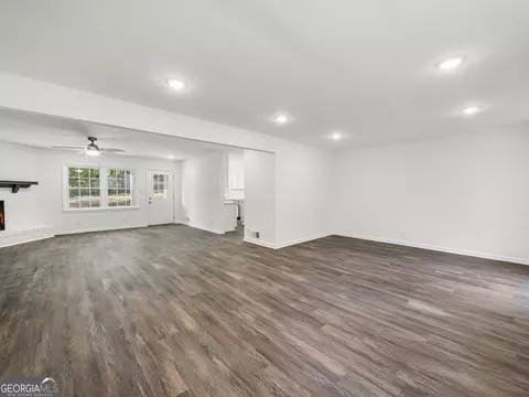 Living - 19 Sims Rd, Winder, GA 30680 photo 3 of 8