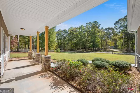 Exterior - 171 Arrow Point Rd, Jackson, GA 30233 photo 4 of 10