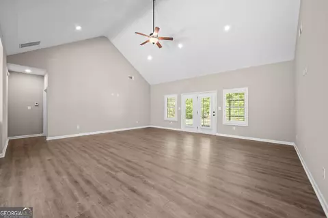 Living - 171 Arrow Point Rd, Jackson, GA 30233 photo 2 of 5