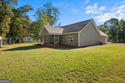Exterior - 171 Arrow Point Rd, Jackson, GA 30233 photo 9 of 10
