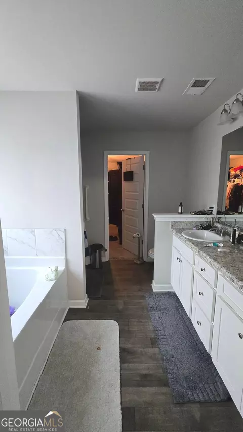 Entry Way - 180 Ascott Trce, Covington, GA 30016 photo 3 of 3