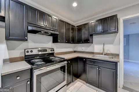 Kitchen - 2019 Old Mill Way, Duluth, GA 30096 photo 8 of 8