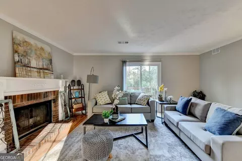 Living - 2019 Old Mill Way, Duluth, GA 30096 photo 4 of 10