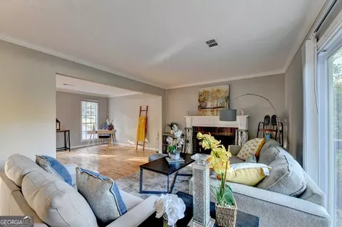 Living - 2019 Old Mill Way, Duluth, GA 30096 photo 7 of 10