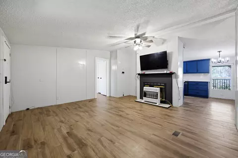 Living - 481 Cool Springs Rd, Clarkesville, GA 30523 photo 4 of 4