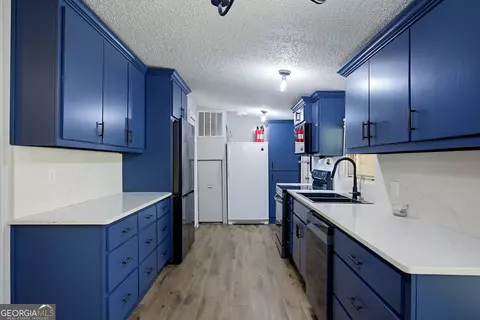 Kitchen - 481 Cool Springs Rd, Clarkesville, GA 30523 photo 2 of 7