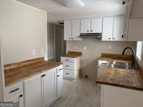 Kitchen - 64 Darden Rd, Lagrange, GA 30240 photo 1 of 4