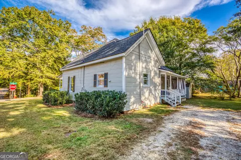 Exterior - 79 E Wright St, Winder, GA 30680 photo 7 of 9