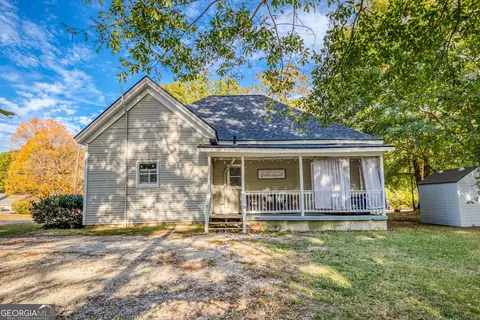 Exterior - 79 E Wright St, Winder, GA 30680 photo 8 of 9