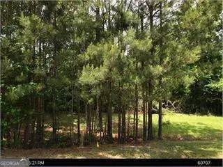 417 Lake Water Pt, Lizella, GA 31052