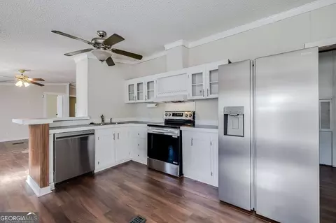 Kitchen - 109 Indica Pl, Guyton, GA 31312 photo 3 of 4