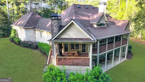Exterior - 105 Holbrook Dr, Lagrange, GA 30240 photo 3 of 8