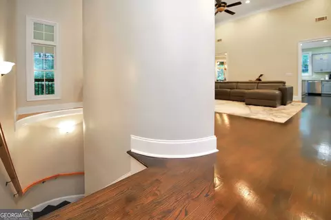 Entry Way - 105 Holbrook Dr, Lagrange, GA 30240 photo 2 of 2