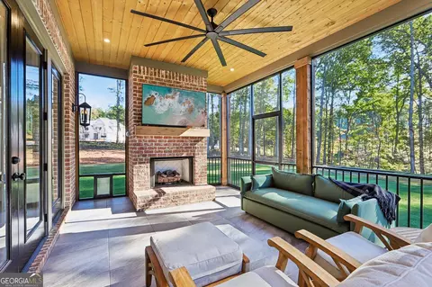 Exterior - 110 Ryder Cir, Tyrone, GA 30290 photo 7 of 7
