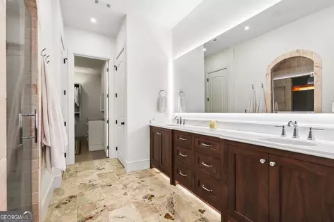 Bath - 110 Ryder Cir, Tyrone, GA 30290 photo 4 of 6