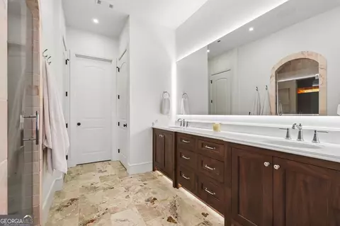 Bath - 110 Ryder Cir, Tyrone, GA 30290 photo 3 of 6