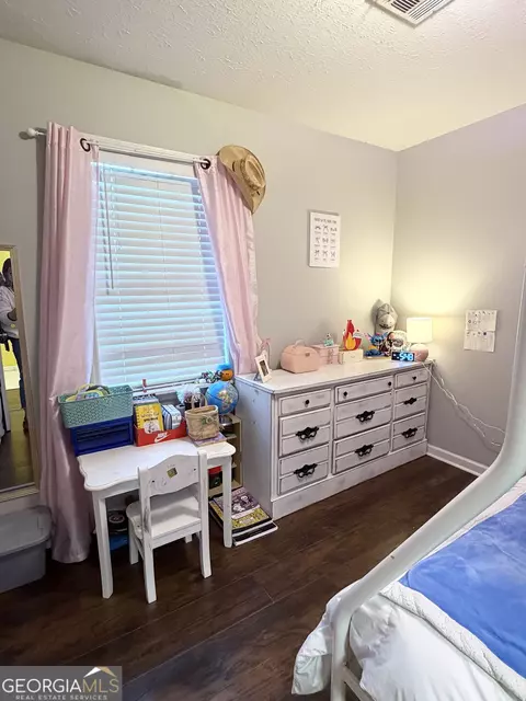 Bedroom - 575 John Vaughn Rd, Dublin, GA 31021 photo 2 of 4