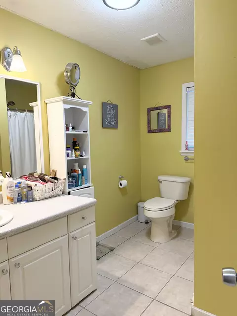 Bath - 575 John Vaughn Rd, Dublin, GA 31021 photo 1 of 3