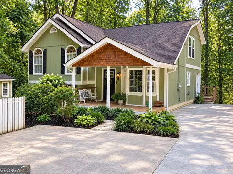 150 Silver Fox Dr, Dawsonville, GA 30534
