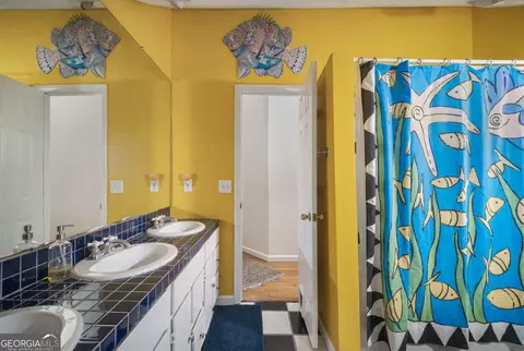 Bath - 165 Hines Ter, Macon, GA 31204 photo 6 of 6