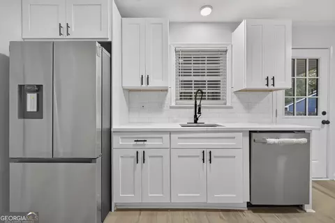 Kitchen - 649 Kemper Dr, Evans, GA 30809 photo 1 of 2