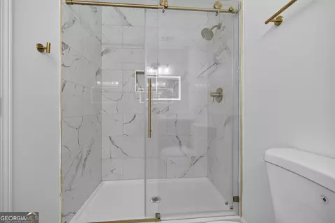 Bath - 649 Kemper Dr, Evans, GA 30809 photo 3 of 8