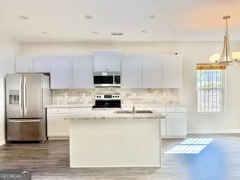 Kitchen - 412 Clematis Ct, Temple, GA 30179 photo 1 of 10