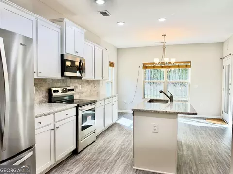 Kitchen - 412 Clematis Ct, Temple, GA 30179 photo 3 of 10
