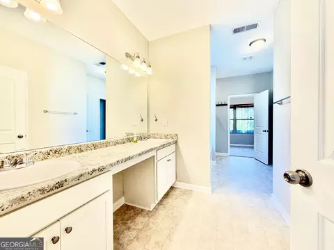 Bath - 412 Clematis Ct, Temple, GA 30179 photo 1 of 7