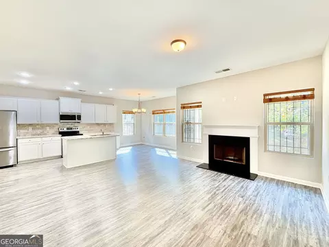 Living - 412 Clematis Ct, Temple, GA 30179 photo 2 of 3