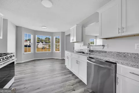 Kitchen - 115 Windscape Dr, Covington, GA 30016 photo 1 of 2
