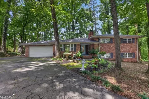 3343 Dogwood Ln NW, Acworth, GA 30101