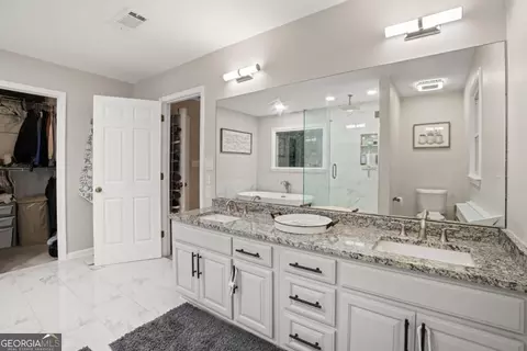 Bath - 3457 Clement Ct, Peachtree Corners, GA 30096 photo 2 of 7