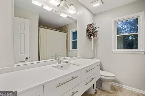 Bath - 3457 Clement Ct, Peachtree Corners, GA 30096 photo 6 of 7