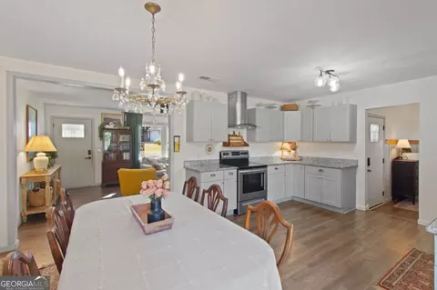 Dining - 4841 Forest Blvd, Gainesville, GA 30506 photo 3 of 5